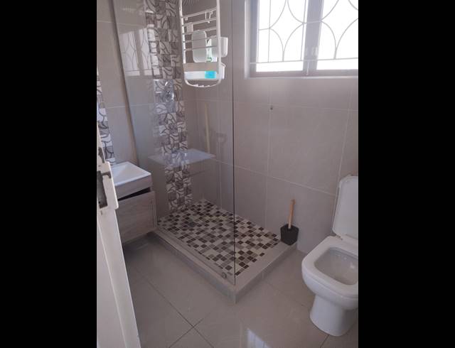 3 BEDROOM HOUSE FOR SALE IN SOUTHGATE